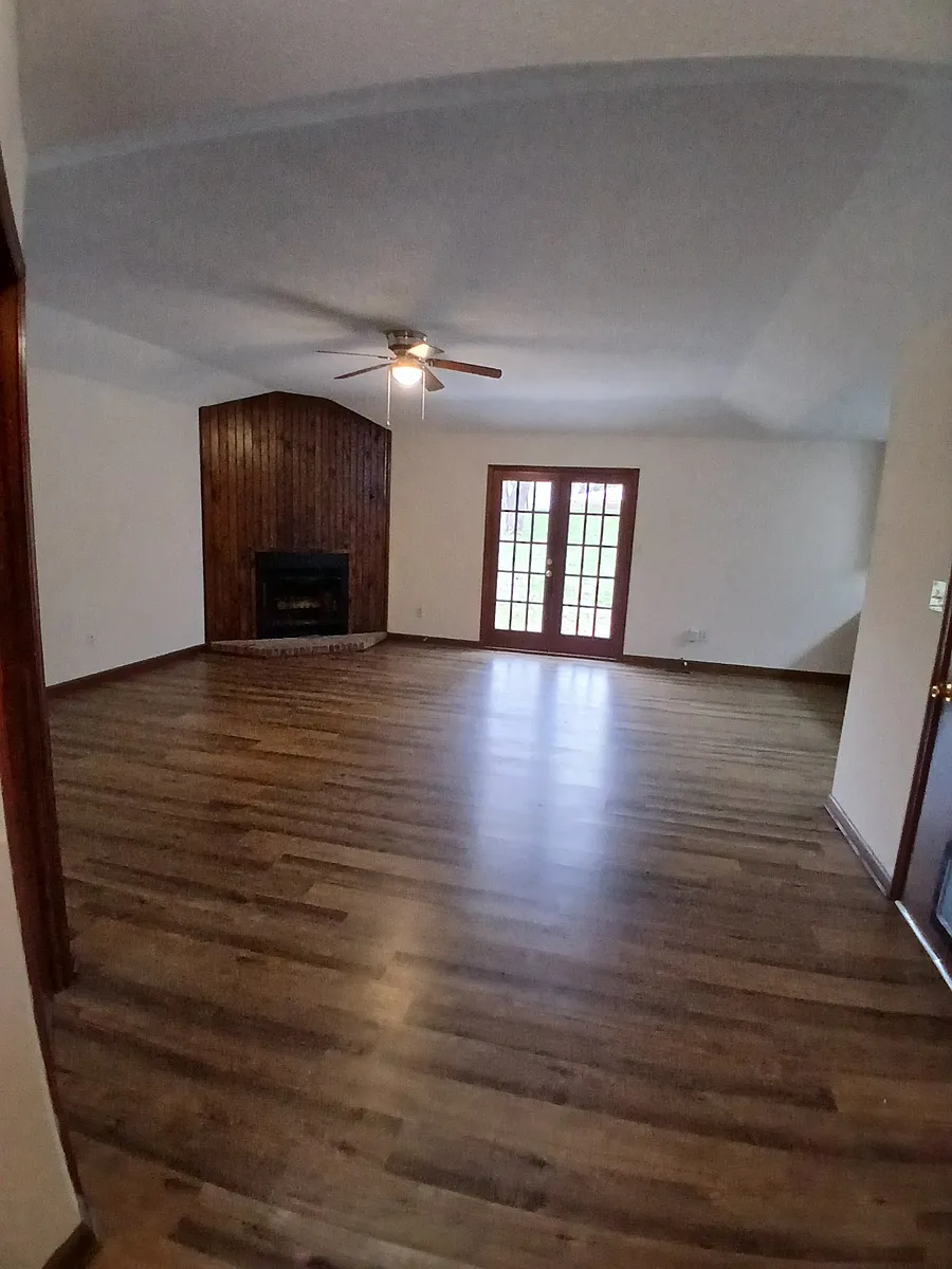 Building Photo - 149 Windtrace Dr NW