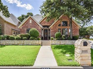 3325 S Riley Ct, Hurst, TX 76054