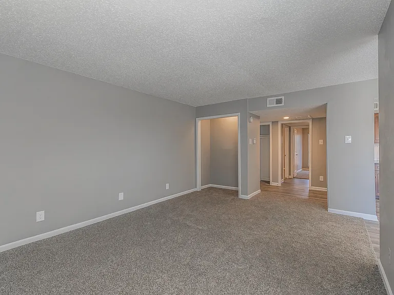 Station 121 at Town Center Apartments — Photo 227