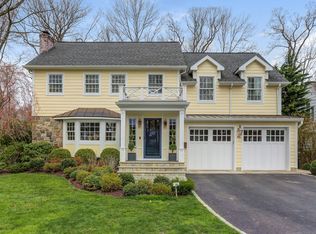 46 Edgewood Rd, Chatham, NJ 07928