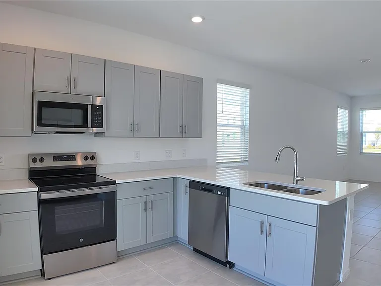 3191 Skyline Loop — Photo 4
