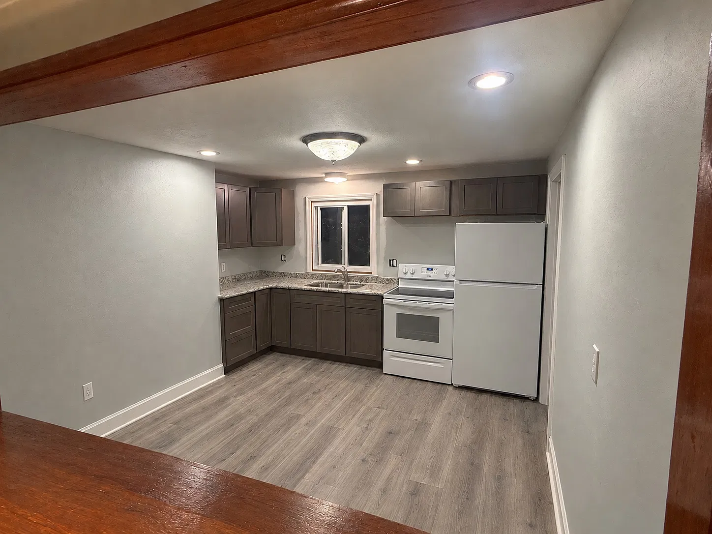 2 bed, 800 sqft, $1,600 — Photo 3