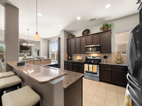 334 Hawthorn Dr, Fate, TX 75087