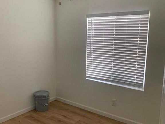 4th image of 629 W 58th St