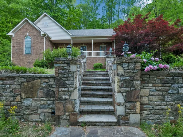 8238 Charlotte Pike, Nashville, TN 37221