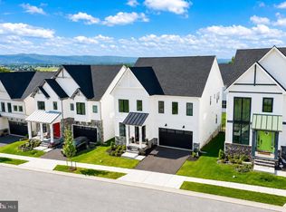 8776 Walnut Bottom Ln, Frederick, MD 21701