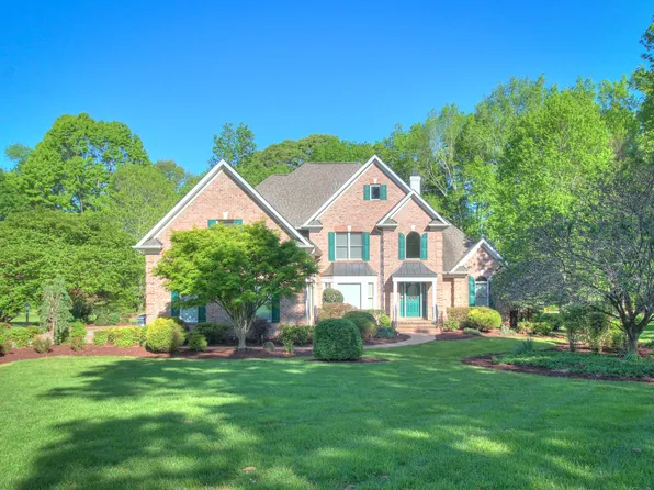 1217 Weddington Hills Dr, Matthews, NC 28104