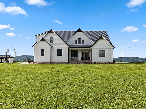 5th image of 350 Oak Grove Ln