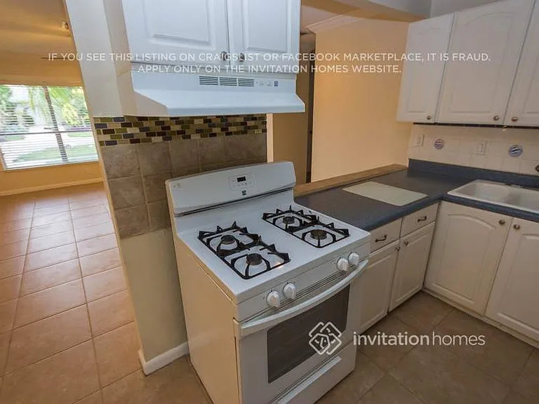 4870 Poseidon Pl — Photo 5