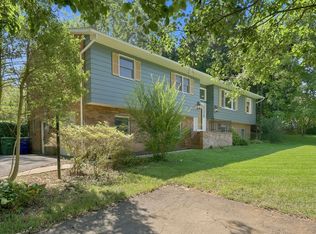 6 Fieldcrest Cir, Asheville, NC 28806