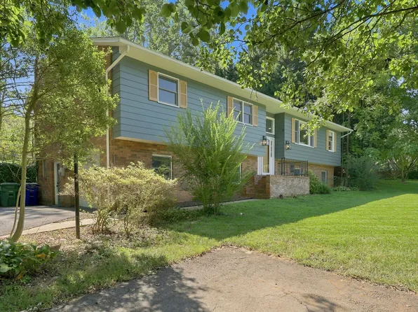 6 Fieldcrest Cir, Asheville, NC 28806