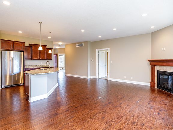 4th image of 4223 Brickman Ave