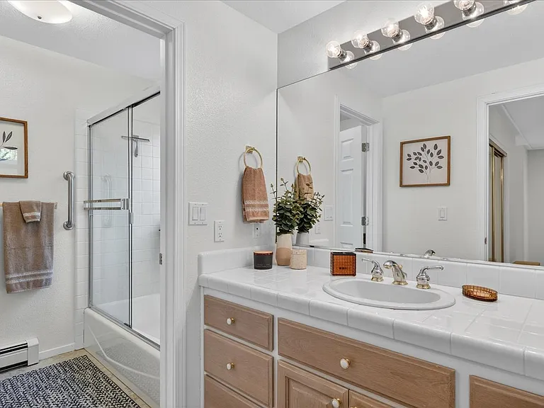 1264 Hidden Woods Dr — Photo 31