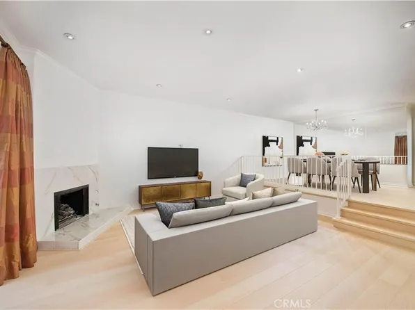 5711 Owensmouth Ave Unit 117, Woodland Hills, CA 91367