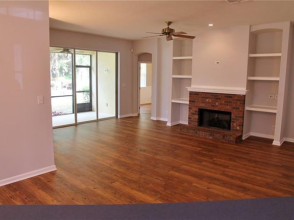 3rd image of 107 Brookgreen Way