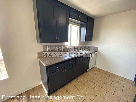4th image of 1021 Gladys Ave #8