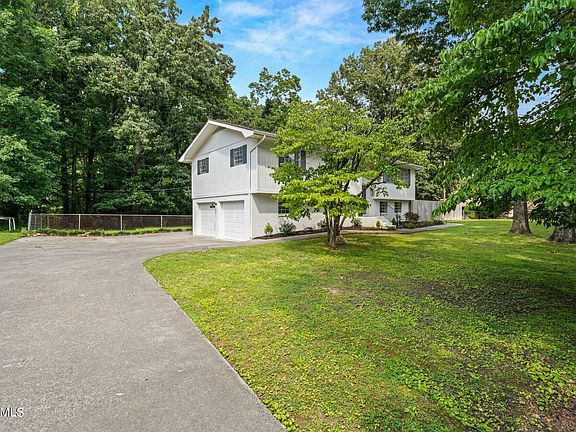 3rd image of 196 County Road 142