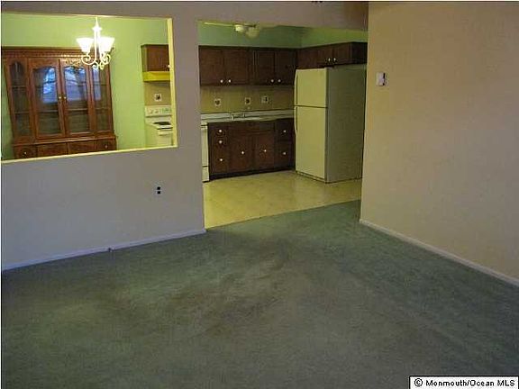 3rd image of 240 Columbine Avenue #D