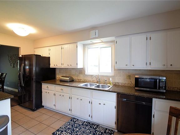 3rd image of 4429 Danberry Dr