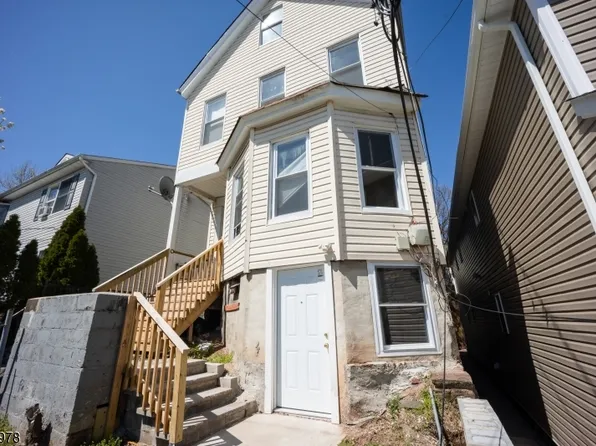 99 N 3Rd St, Paterson City, NJ 07522