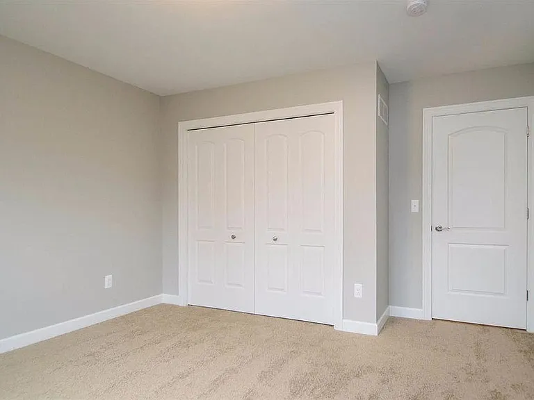 108 E Henry St #809 — Photo 12