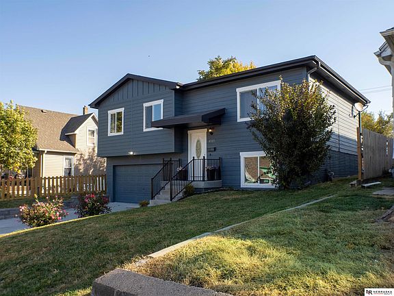 4th image of 4323 S 33rd St