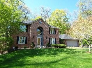 5590 Old Market Rd, Shorewood, MN 55331