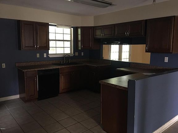 2nd image of 45 Joanna Ln