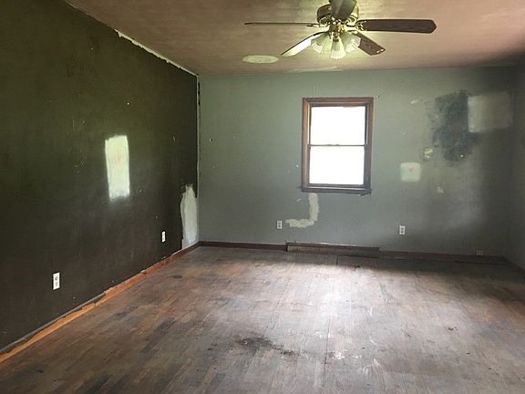 5th image of 1805 N County Road 105 E