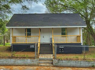 458 Buncombe St, Woodruff, SC 29388