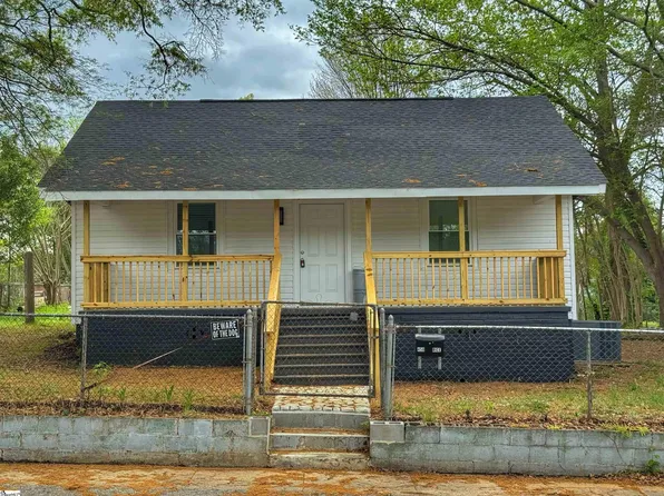 458 Buncombe St, Woodruff, SC 29388