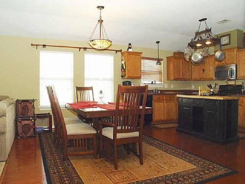 2nd image of 6712 Oak Falls Dr