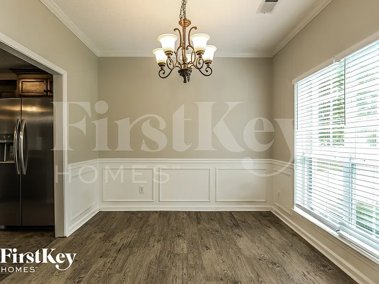3021 Bowron Rd — Photo 7