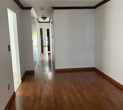 4th image of 1059 Gipson St