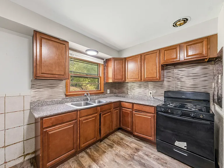 8515 Jenny Dr — Photo 27