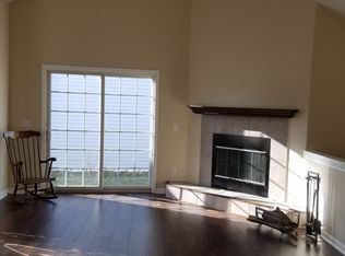119 Mulberry St, Manteno, IL 60950