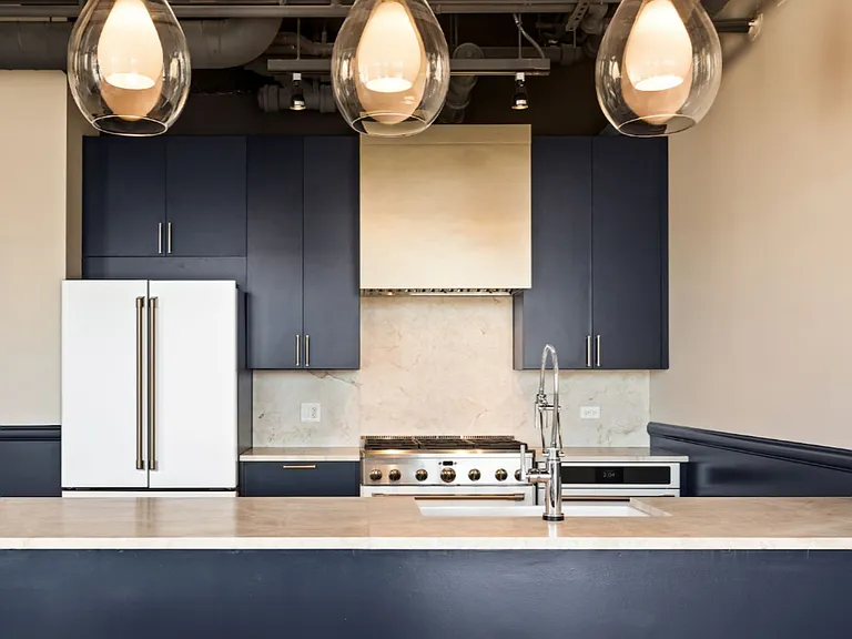 Logan Apartments — Photo 8