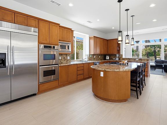 Eat in Kitchen