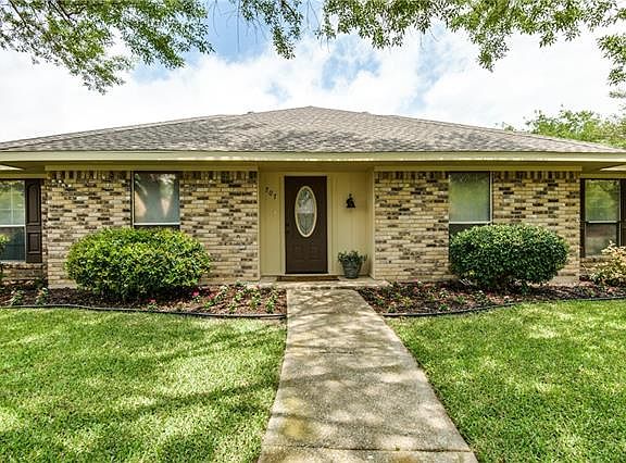 3rd image of 707 Rush Creek Dr
