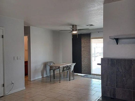 3rd image of 3721 Beachview Dr