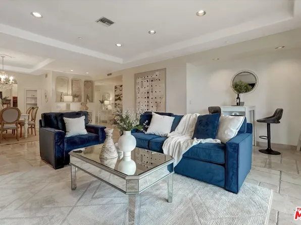 11952 Montana Ave APT 303, Los Angeles, CA 90049