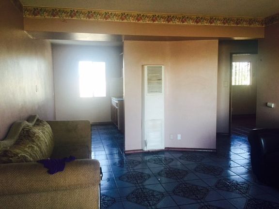 2nd image of 1245 W 88th St APT 2