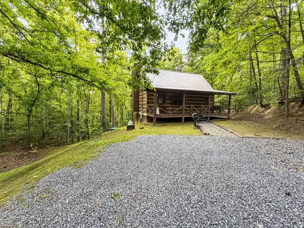 2323 Hidden Mountain Rd, Sevierville, TN 37876