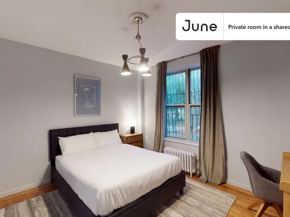 81 Olive St #A, Brooklyn, NY 11211