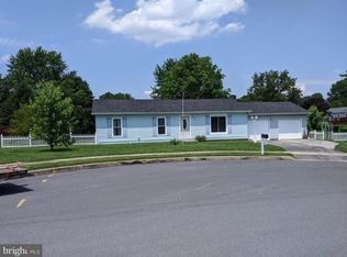 265 Robin Ann Ct, York, PA 17406