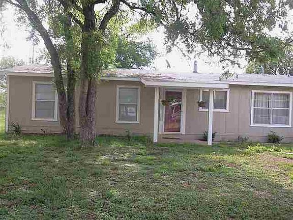 2nd image of 235 Fairland Loop