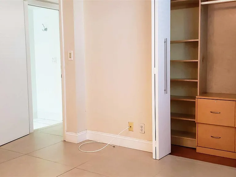 331 Lakeview Dr #206 — Photo 14
