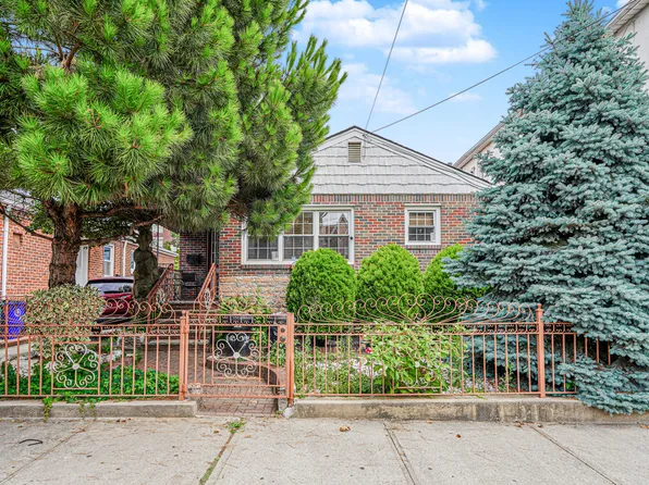 2421 West 1st Street image 1 of 30