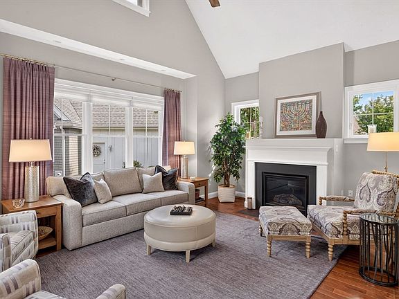 3rd image of 24 Inverness Ln #24