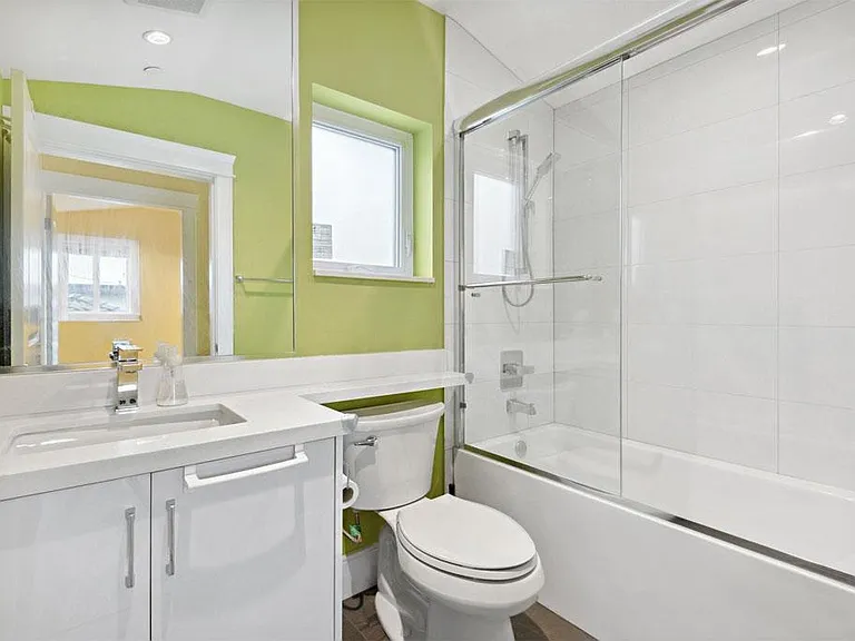 1477 E 61st Ave — Photo 21